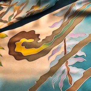 🖐🏾Hand Long Silk Robe Batik Style